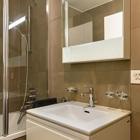 Luxury Parkside